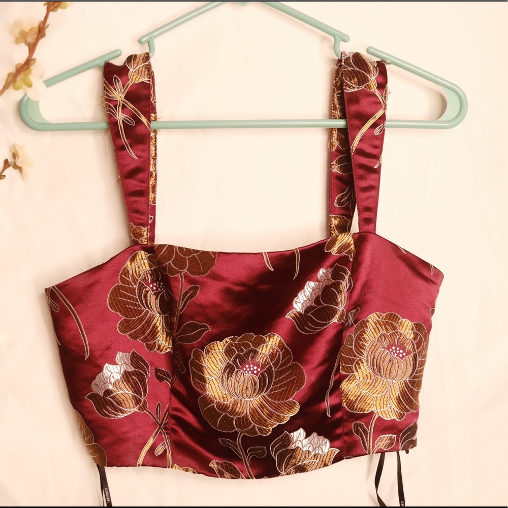 Oriental floral croptop